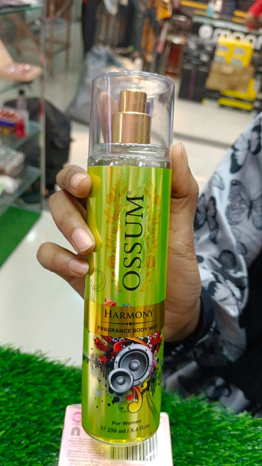 Picture of International Sharjah product Body perfume party scent O ssum Harmony used for female - 250 ml