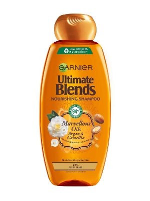 Picture of International Italian product hair care item Garnier shampoo used for male/ female - 400  ml