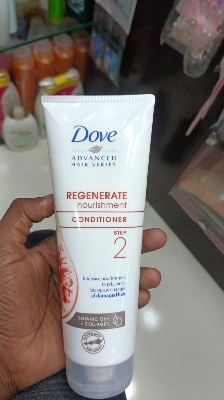 Picture of 250 ml Dove Regenerate conditioner International Poland product used for male female