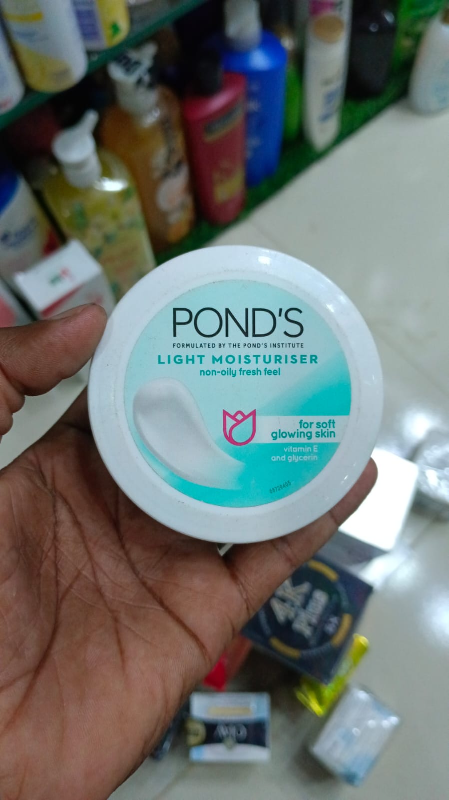 Picture of 100 ml Ponds light moisturiser for soft glowing skin Indian product used for male female