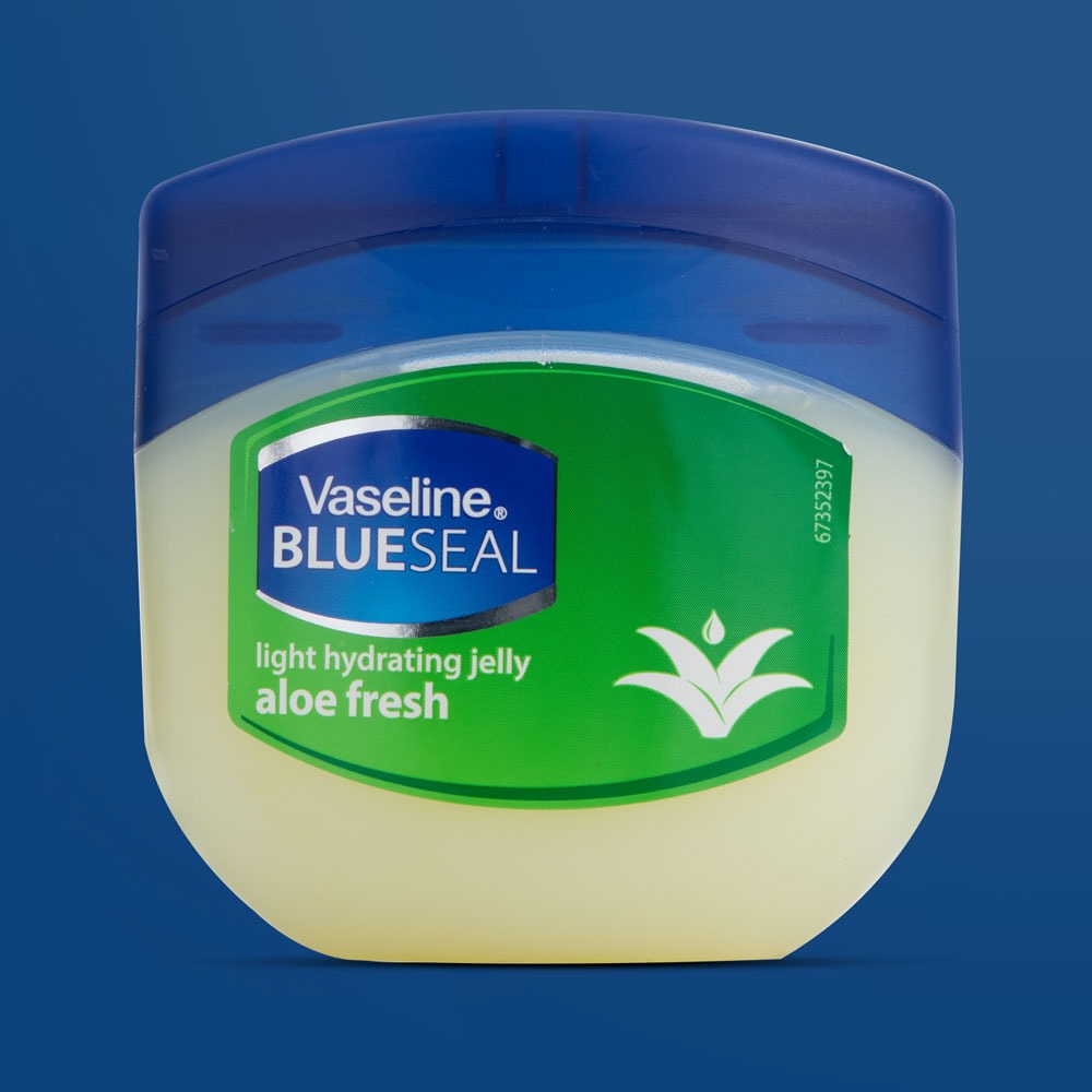 Picture of 250 ml Vaseline lip care jelly Aloe fresh Any season used International south African product for male /female
