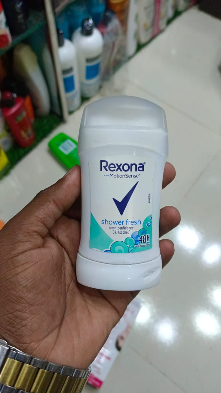 Picture of 40 gm Rexona shower fresh deodorant International UAE product used for female