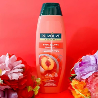 Picture of 350 ml Palmolive Hydra Balance 2 in 1 shampoo European country product used for male female
