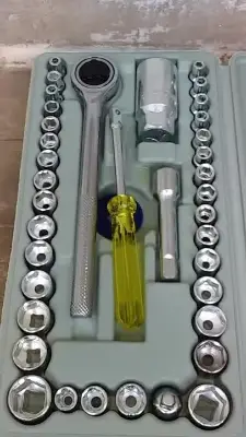 Picture of 40 in 1 Piece Tool Kit and Screwdriver and Socket Set-Screwdriver Set-Screw & Nut Drivers-Nr mart