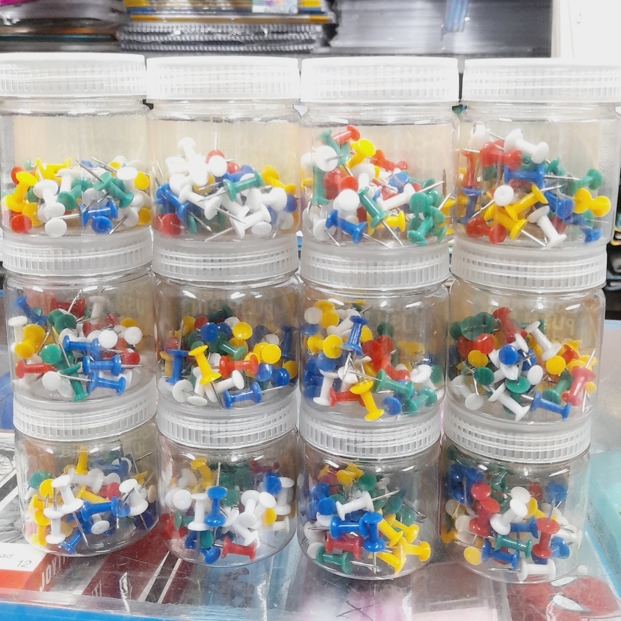 Picture of Colored Push Pin set of 50,100 pcs