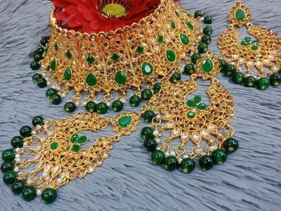 Picture of Bridal Wedding Ornament For Women