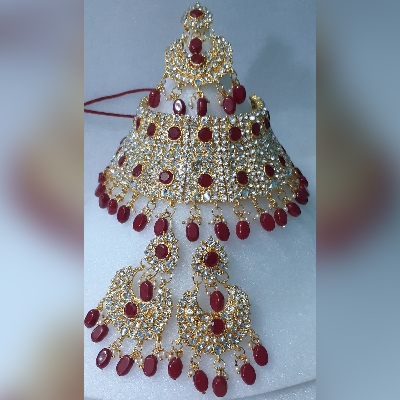 Picture of Bridal Traditional Wedding Ornament  / Exclusive Fashion Party Choker Necklace Earrings & Tikli Jewellery Set For Women