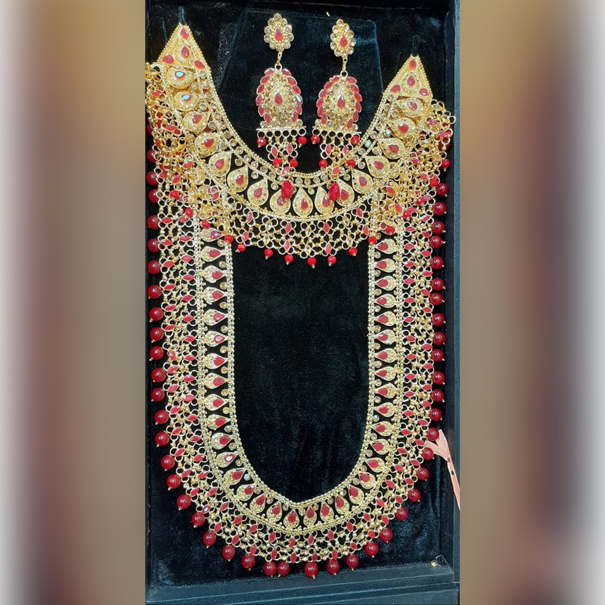 Picture of Gold Plated Jewellery Set for Women