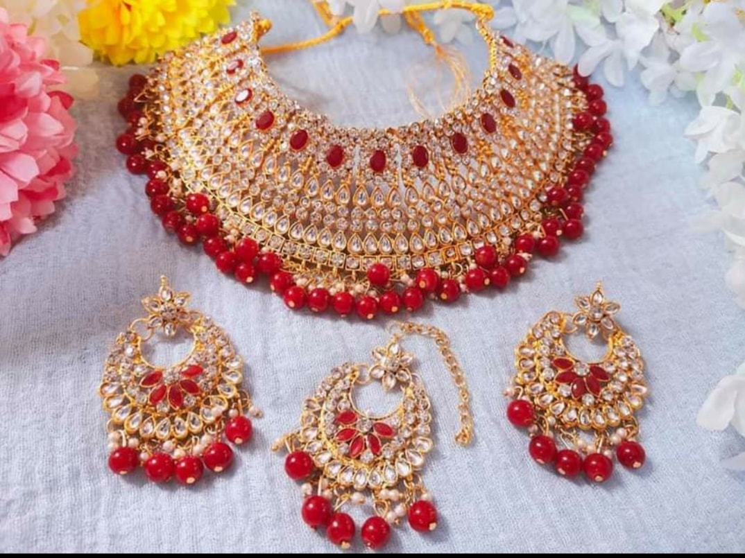 Picture of Beautiful Choker Necklace ,Traditional Fashion Wedding/Party Bridal Choker Necklace Earrings & Tikli. Jewellery Set For Women.