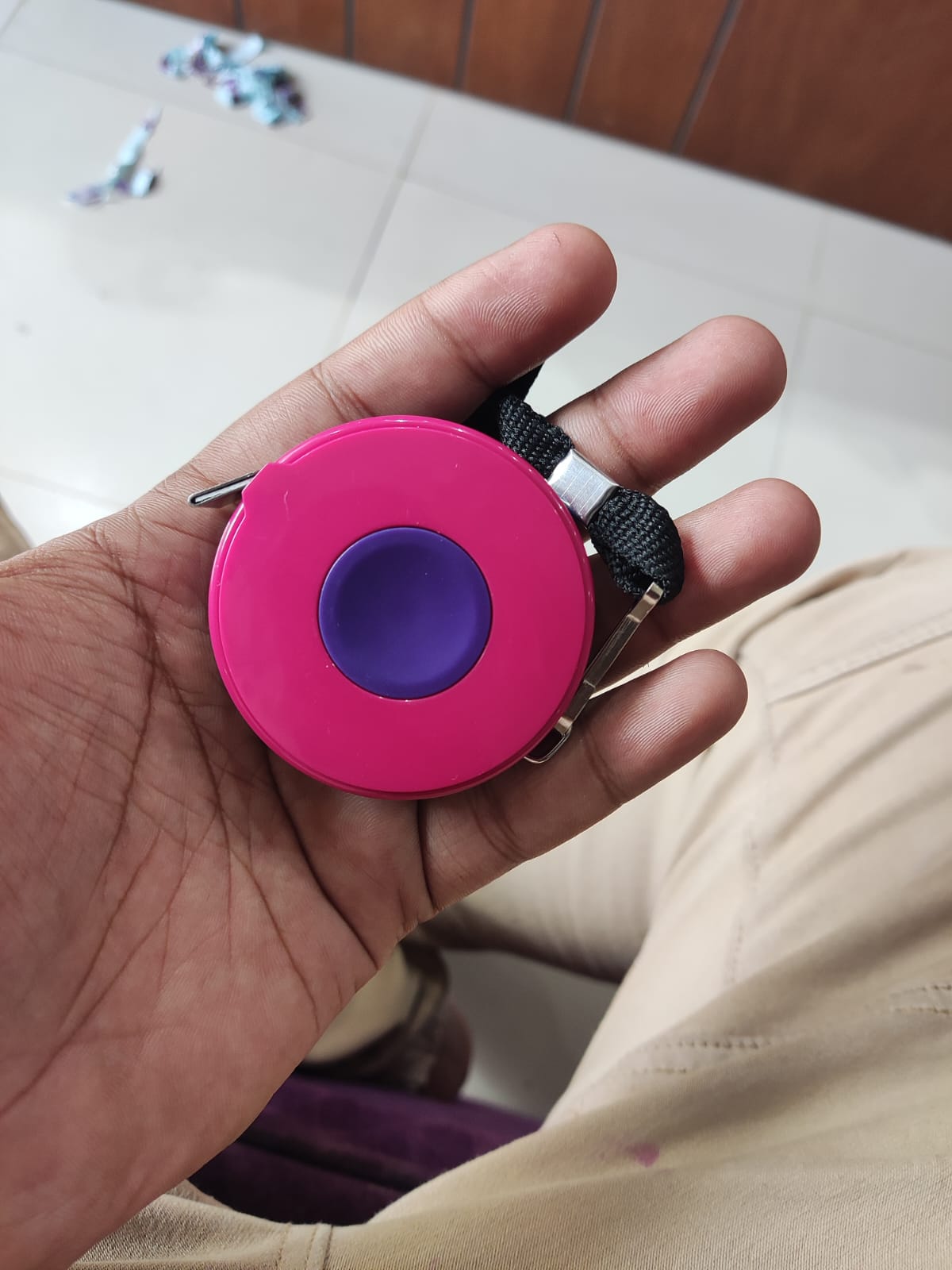 Picture of PEAK High Quality Measuring Tape With Holding Belt -60in/150cm