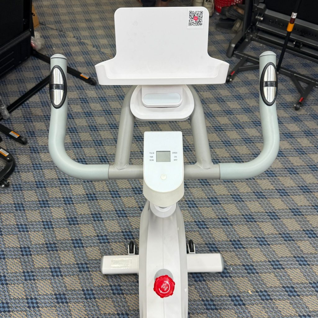 Picture of bActive Bolt-100 Commercial Exercise Spinner Cycle Bike (2025)