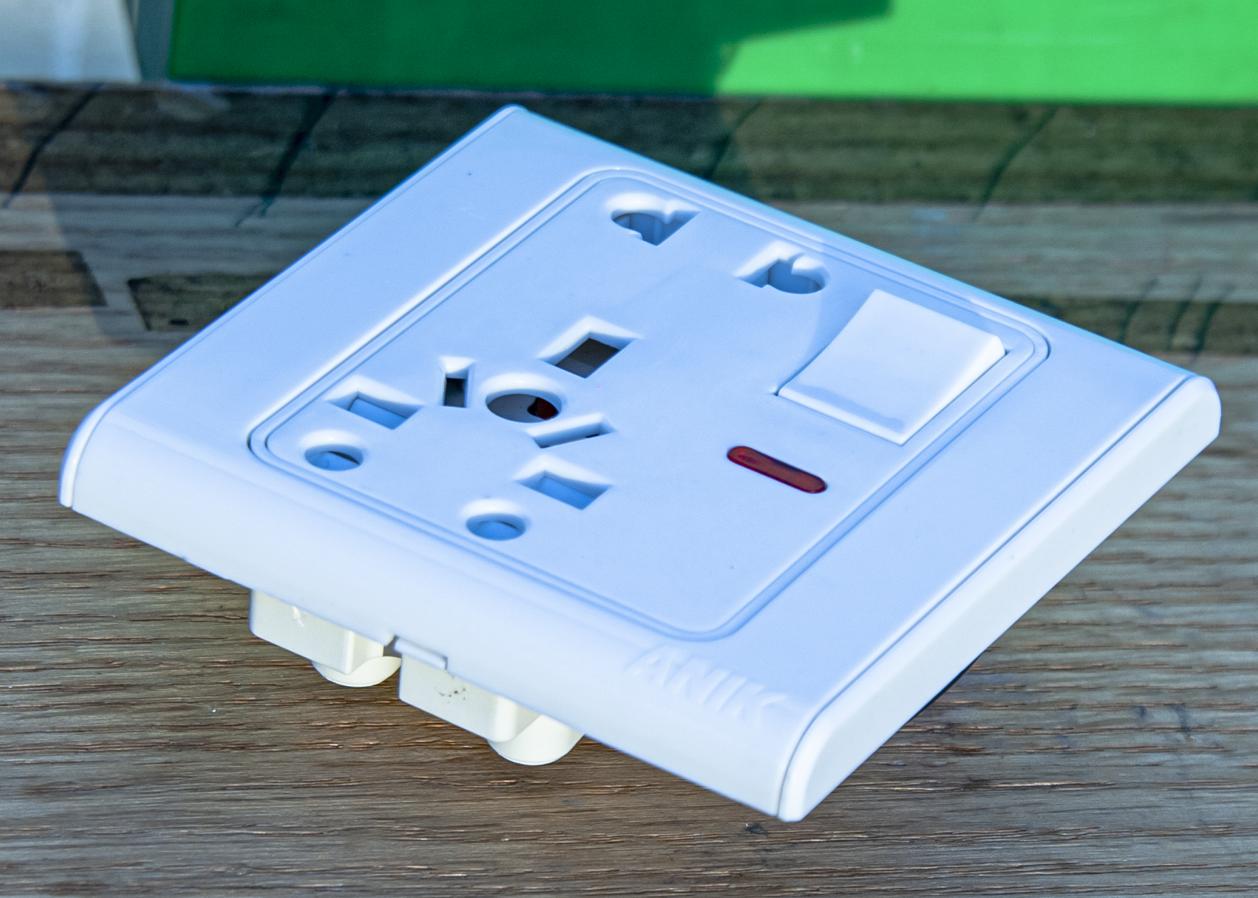 Picture of Champion, 10 Pin, 13A Multi Functional Socket