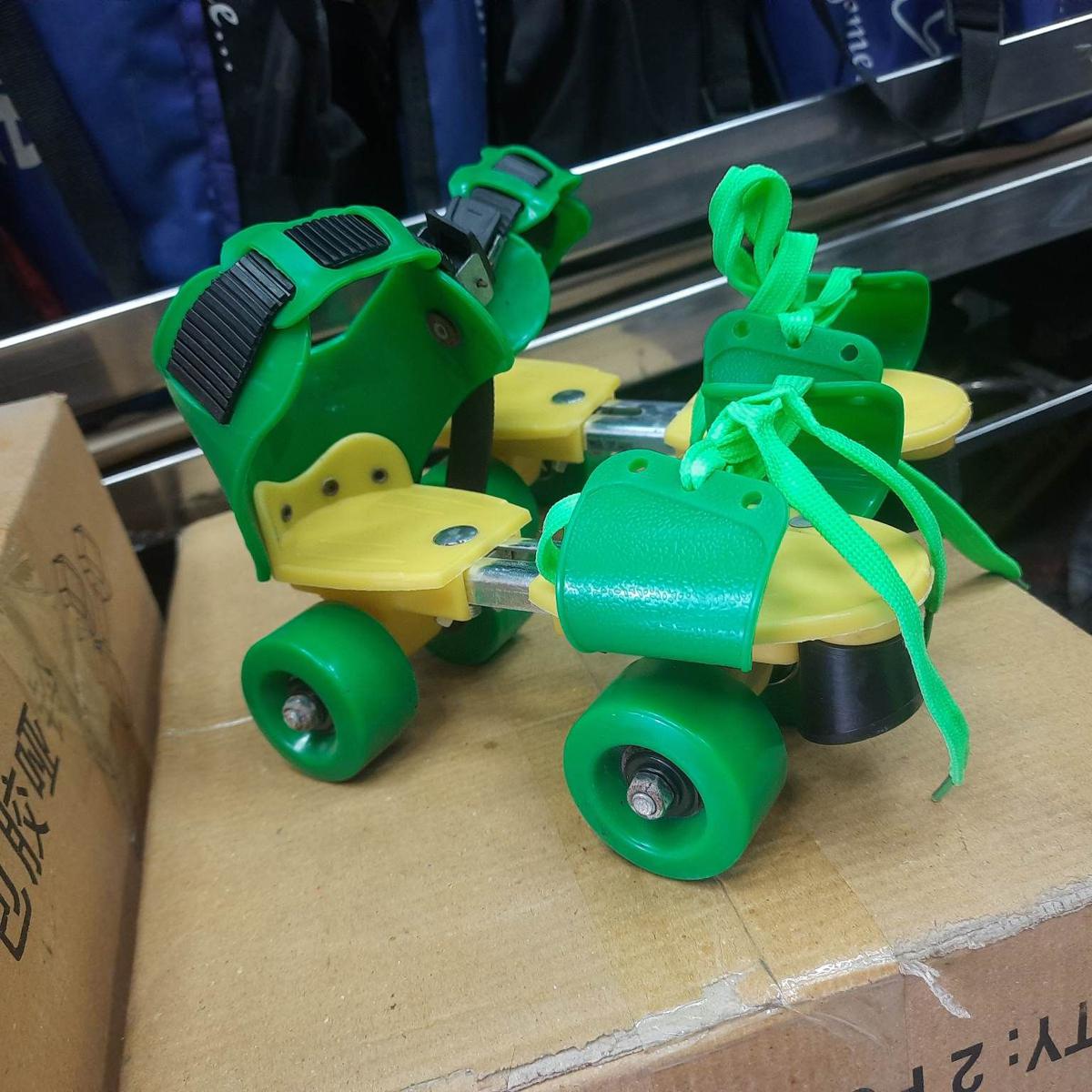 Picture of Adjustable Roller Skating Shoes Front Brakes Kids Skates