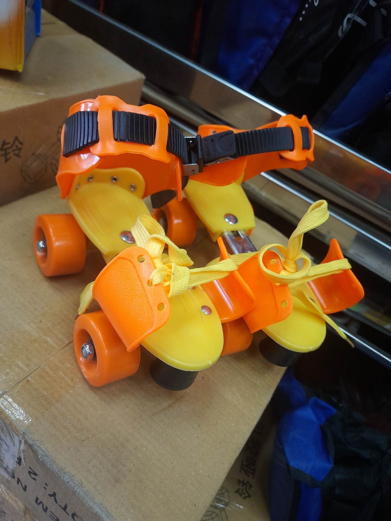 Picture of Adjustable Roller Skating Shoes Front Brakes Kids Skates