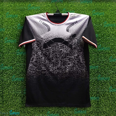 Picture of New Balance Short Sleeve T Shirt For Man - Half Sleeve  T Shirt - Jersey