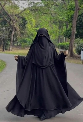 Picture of Jakiya Burka Set