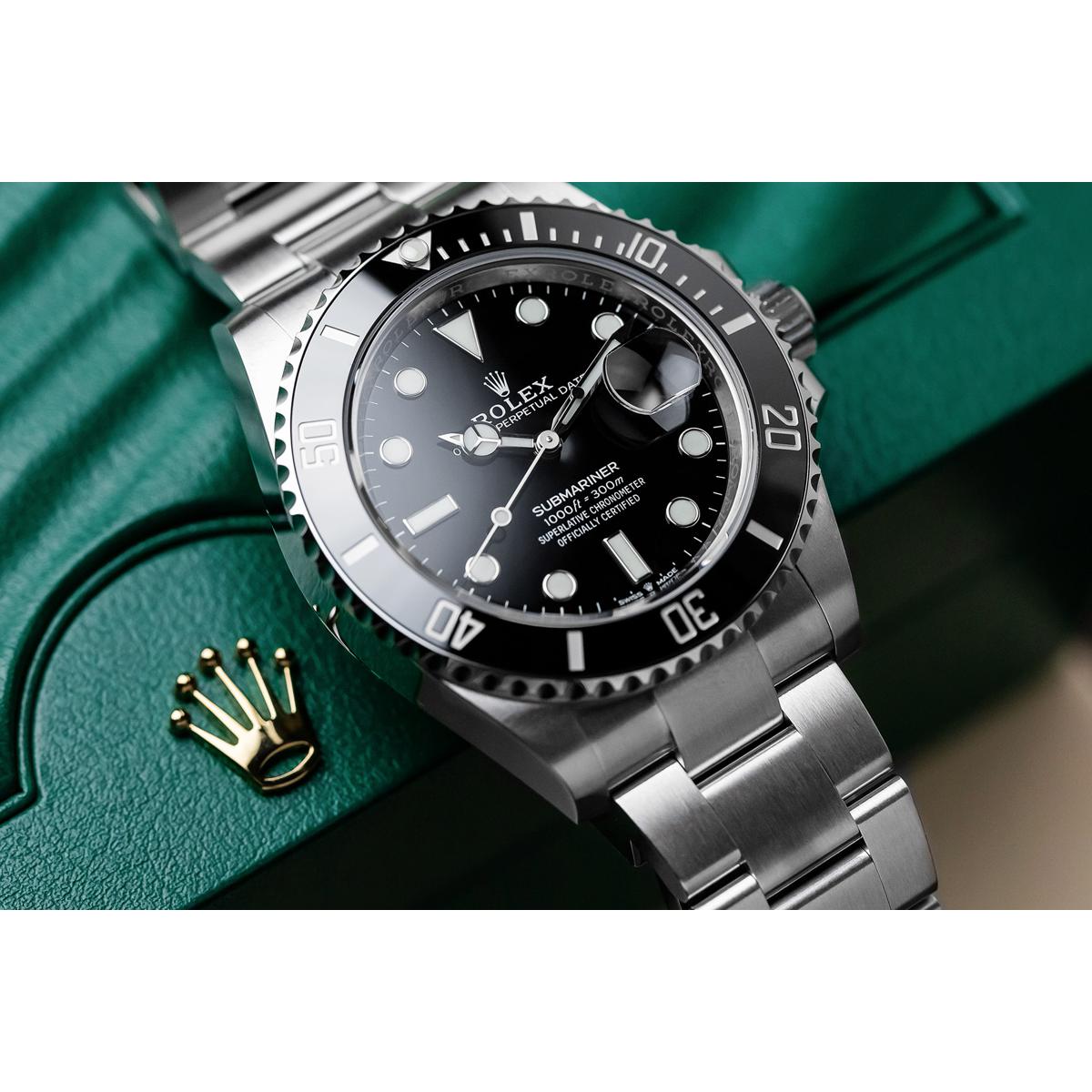 Picture of Luxurious stainless steel wrist matte watch for men