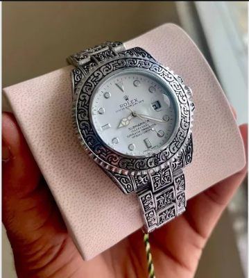 Picture of Stainless Steel Watch Gold Chain For Men Stylish Watch For Men