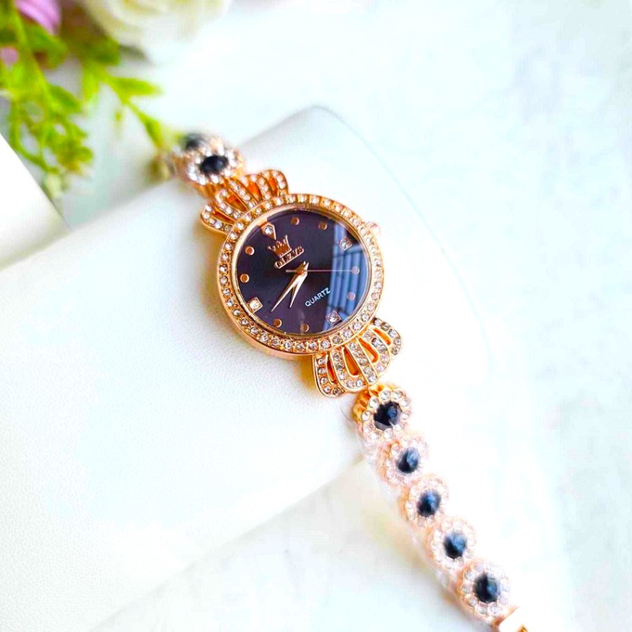 Picture of New Luxury Crystal Wristwatches Women's Fashionable Casual Watch - Watch For women - Watch -ঘড়ি