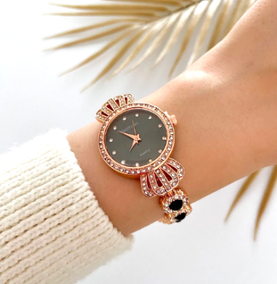 Picture of The ultimate royal statement -New Stainless steel watch for women - ladies watch