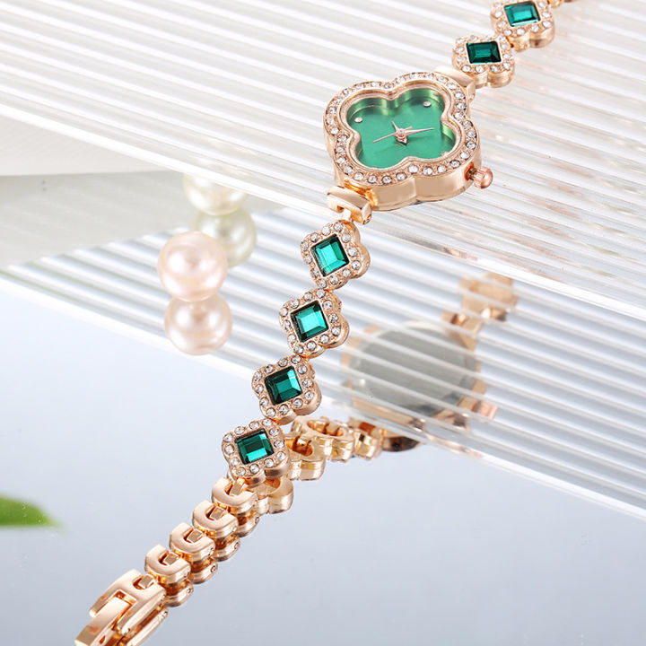 Picture of Hot Selling Explosive Fashion Four-leaf Clover Bracelet Quartz Watch Casual All-match Women's Watch Women's Watch -  Watch For Women - Watch