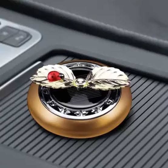 Picture of Car Dashboard Perfume Solar Golden