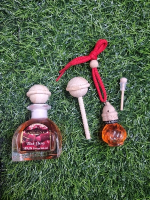 Picture of Spanish Essential Oil Diffuser Set / Car Perfume / Car Air Freshener Black Cha