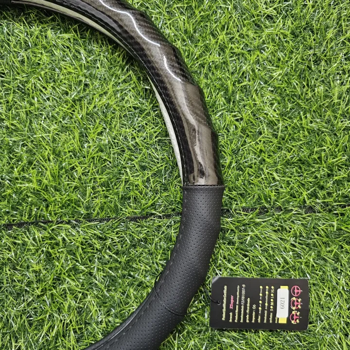 Picture of Car Steering Wheel Cover Carbon fiber