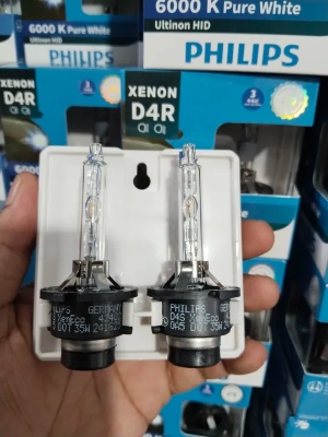 Picture of Philips Ultinon HID Xenon D2R D4R D4S WXX2 35W 6000K Pure White Light Xenon Headlight Car Bulbs Auto Lamps (Twin Pack)