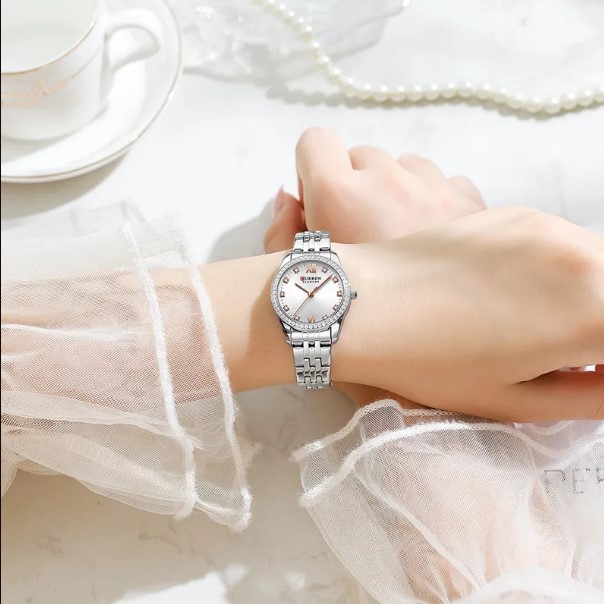 Picture of CURREN C9086 Silver Stainless Steel Analog Watch For Women - White & Silver