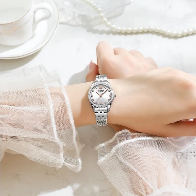 Picture of CURREN C9086 Silver Stainless Steel Analog Watch For Women - White & Silver