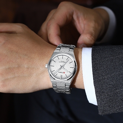 Picture of CURREN 8439 Silver Stainless Steel Analog Watch For Men - White & Silver
