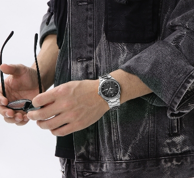 Picture of NAVIFORCE NF8030 Silver Stainless Steel Analog Watch For Men - Black & Silver