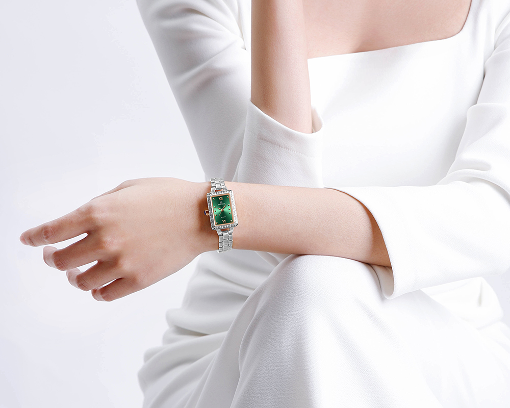 Picture of NAVIFORCE NF5043F Women’s Square Dial Watch Waterproof Steel Strap Quartz Chronograph Retro and Versatile Fashion Watch