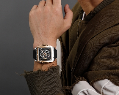 Picture of NAVIFORCE NF8064 Fashion Square Waterproof Luminous Sports Fumed Silica Quartz Chronograph Watch