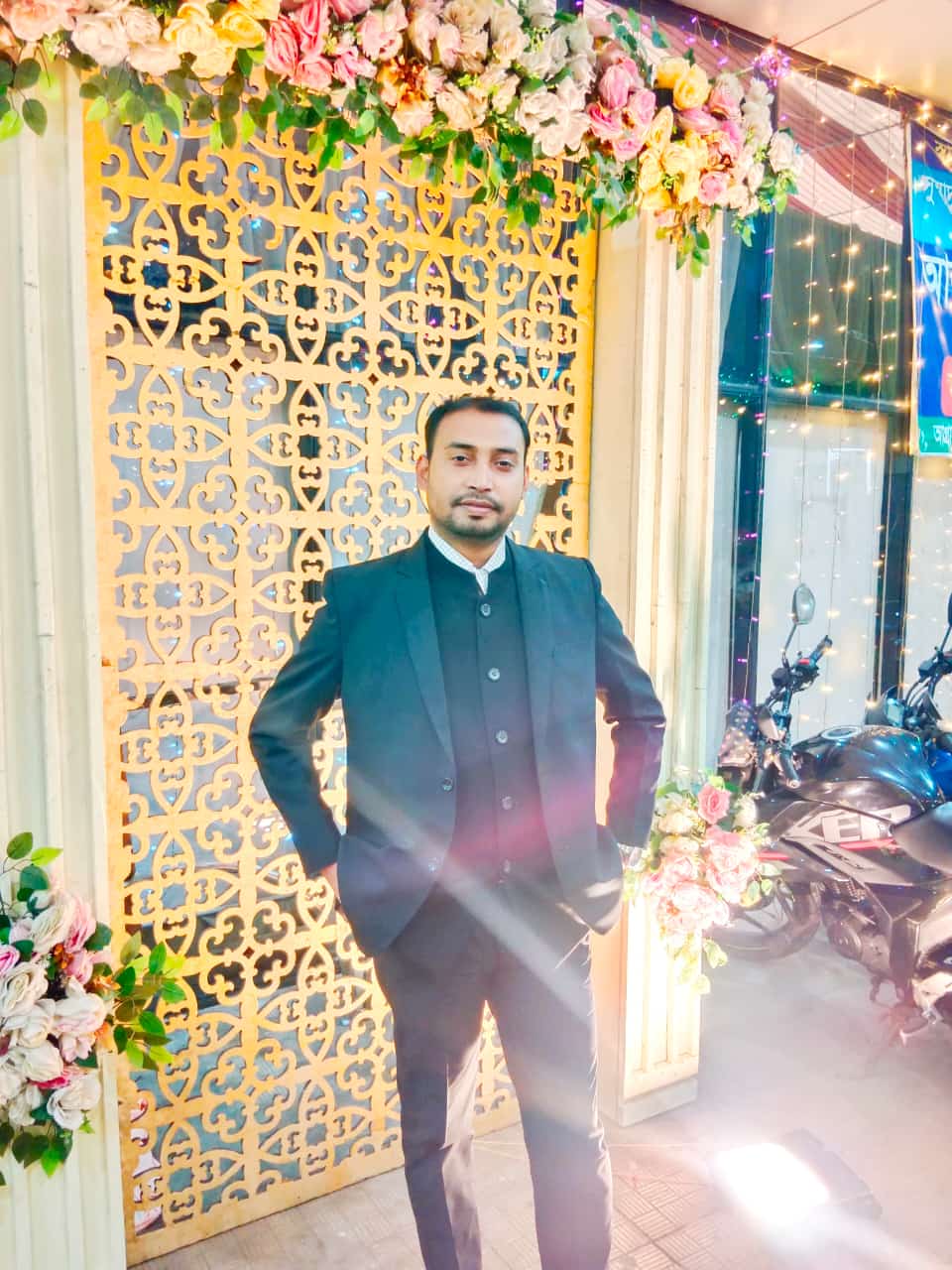 Picture of Yardley London Gentleman Classic Body Spray for Men| Fresh Woody Fougère Notes | Masculine Fragrance | Body Deodorant for Men | 150ml