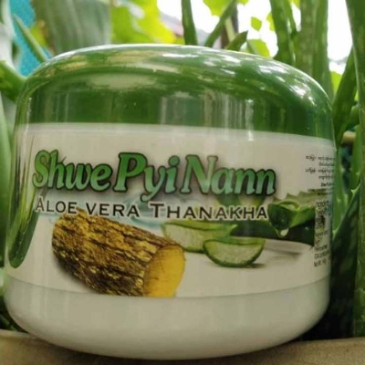 Picture of Shwe Pyi Nann Natural Whitening Thanakha Powder + Aloe vera -140g -Myanmar Product