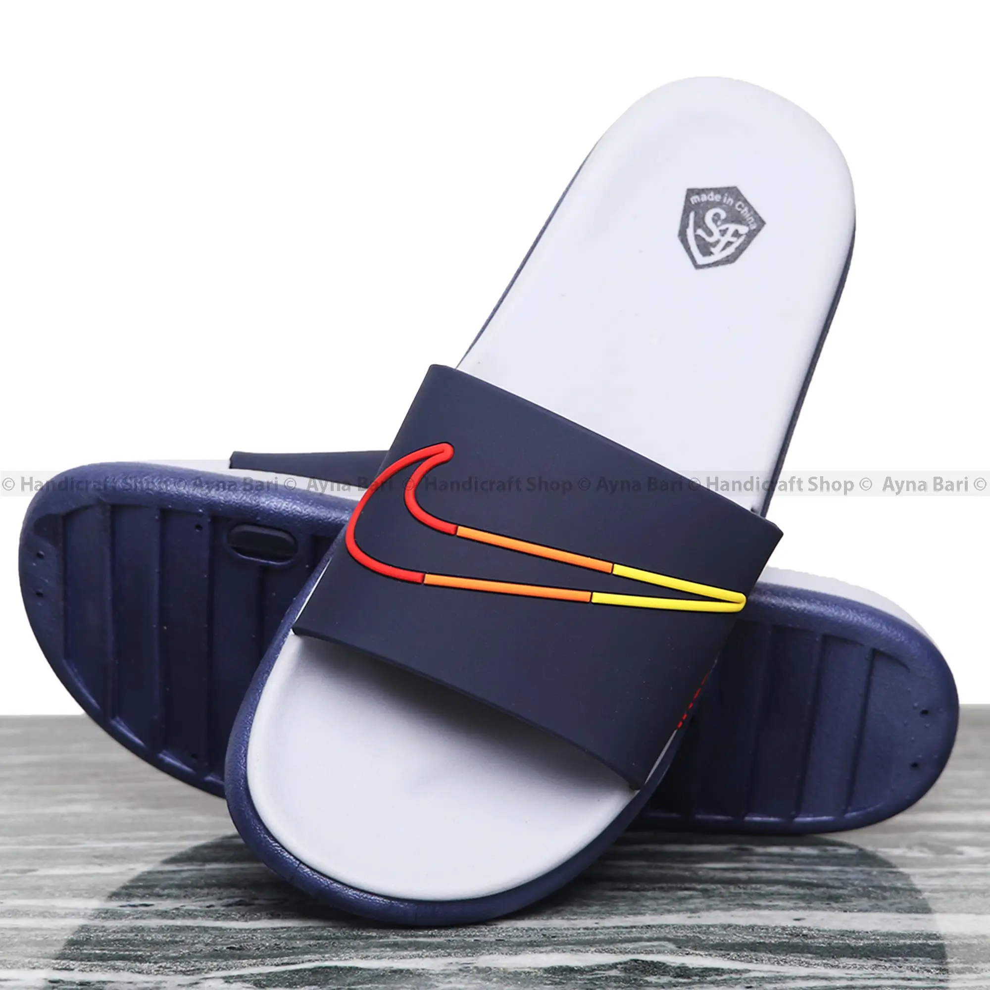 Picture of Summer Slippers Slides R-1288  Outdoor Beach Shoes Men Non-Slip Slipper For Man Shoe For Boys  Shoe For Girls - Slides For Men's