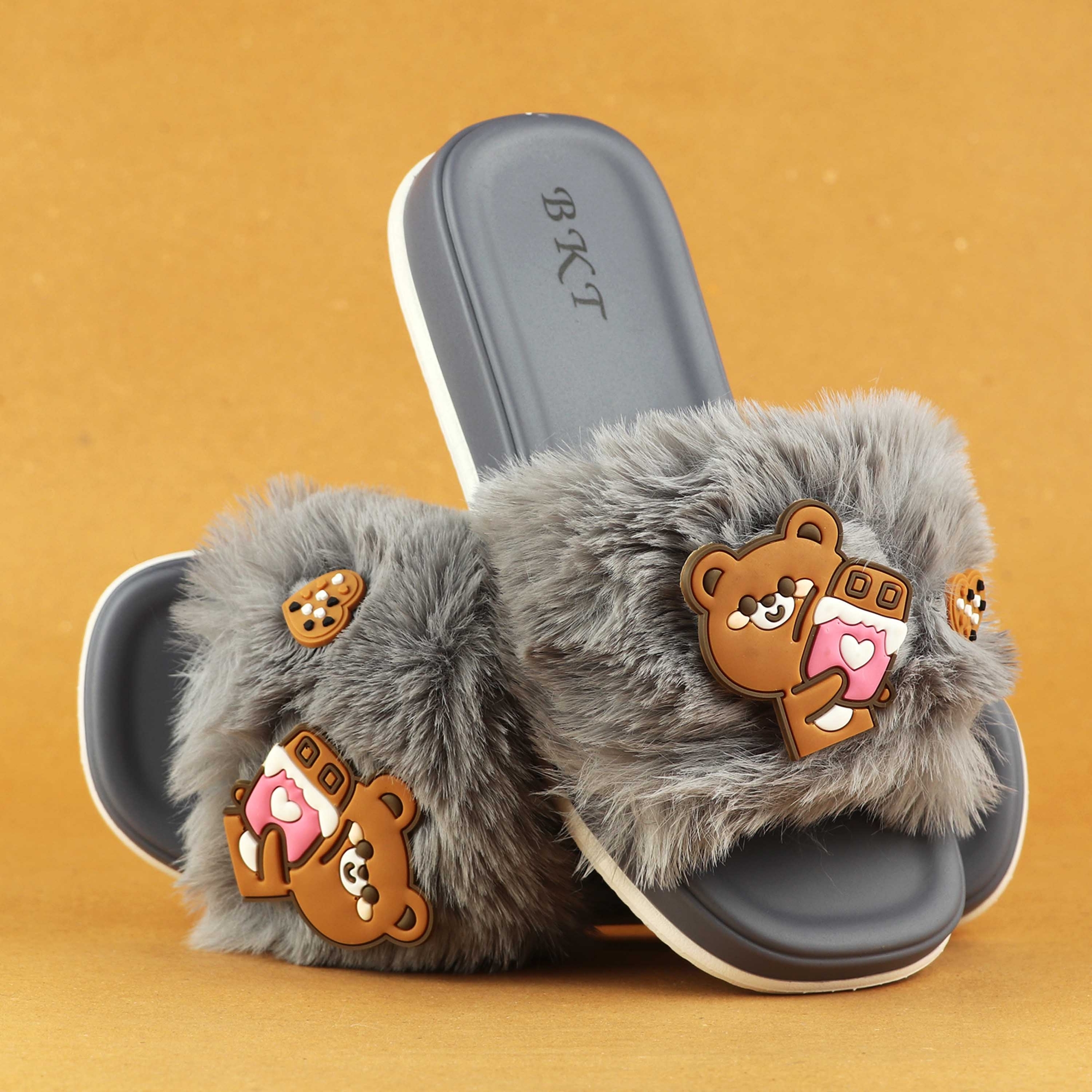 Picture of Flat Slipper for girls New collection Winter slipper for women Room Slipper house slipper wool slipper
