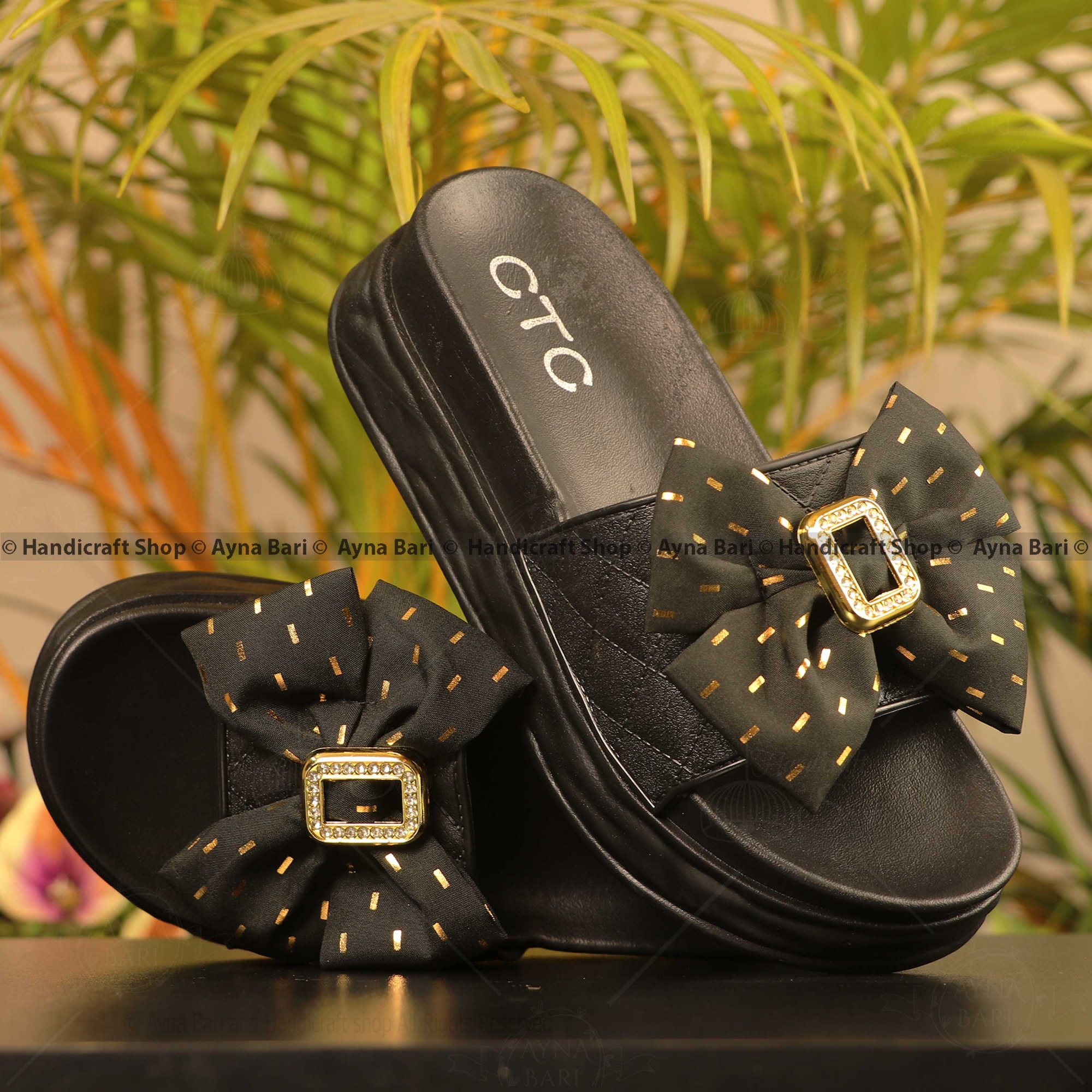 Picture of Flat Heel Women's Sandals 2320 - Bow & Chain Design