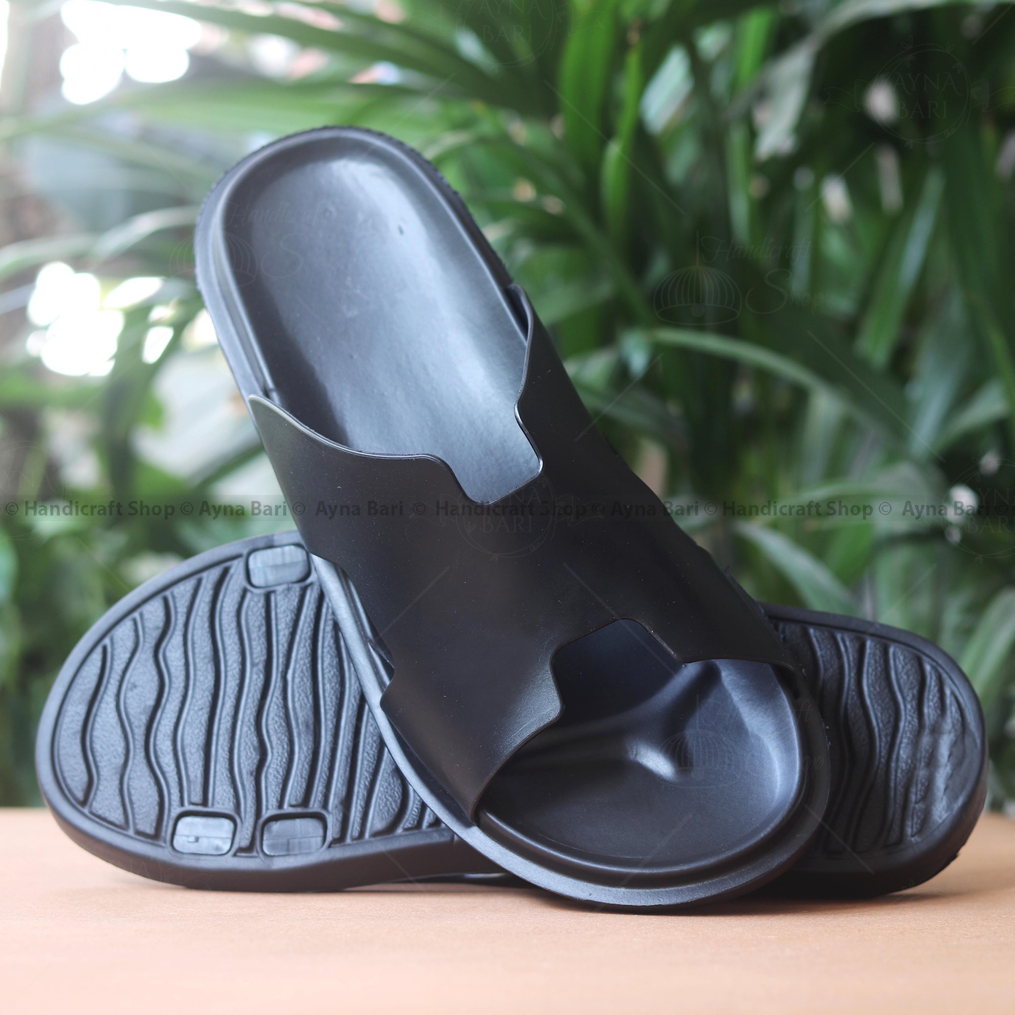 Picture of Gladiator Sandals for Men Casual Beach Sandals B- 962 comfortable shoe Light weight Outdoor shoes Flip Flops Non-Slip Shoe for man Air Shoes Crosse belt sandal