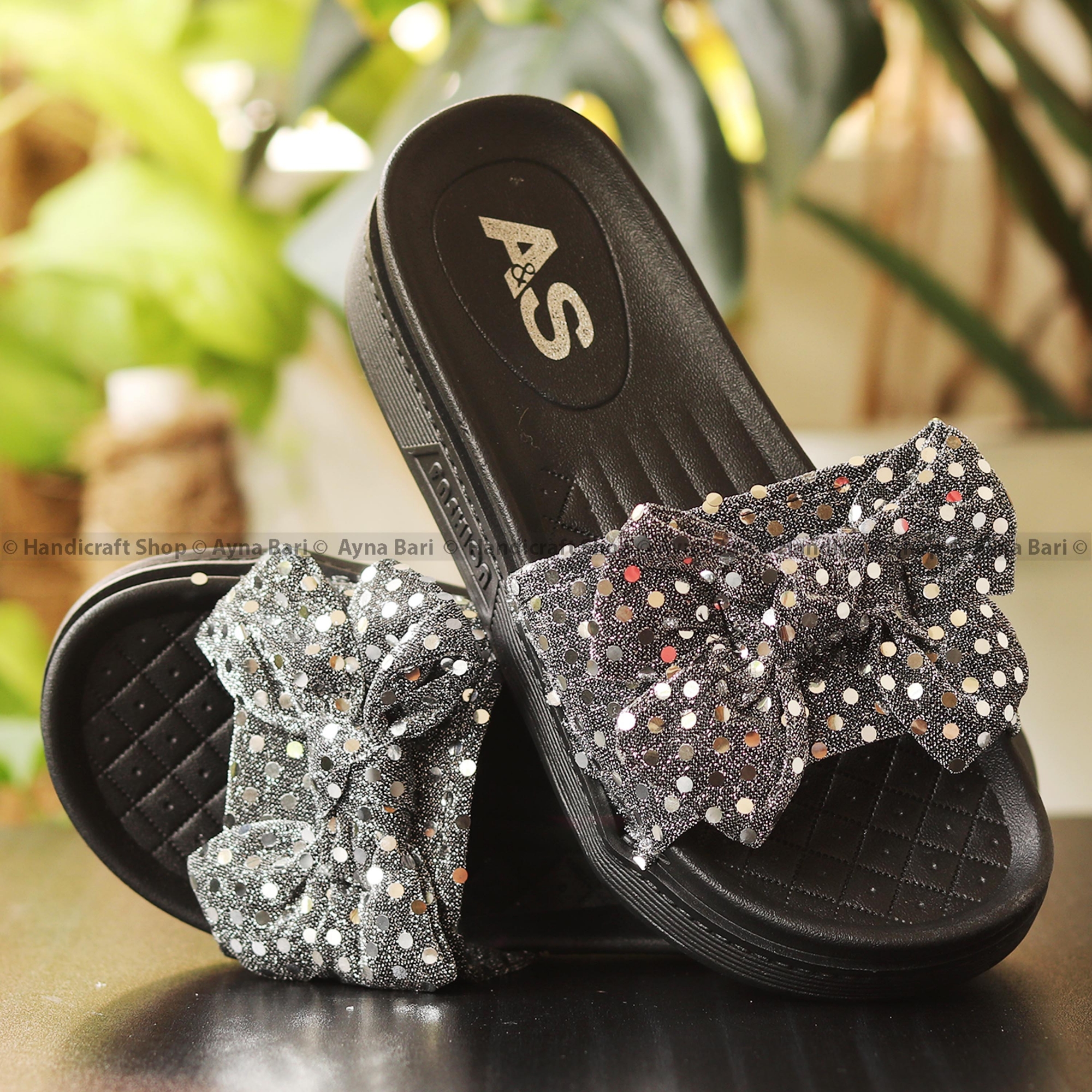 Picture of Flat Slipper for girls New collection Winter slipper for women Room Slipper house slipper wool slipper