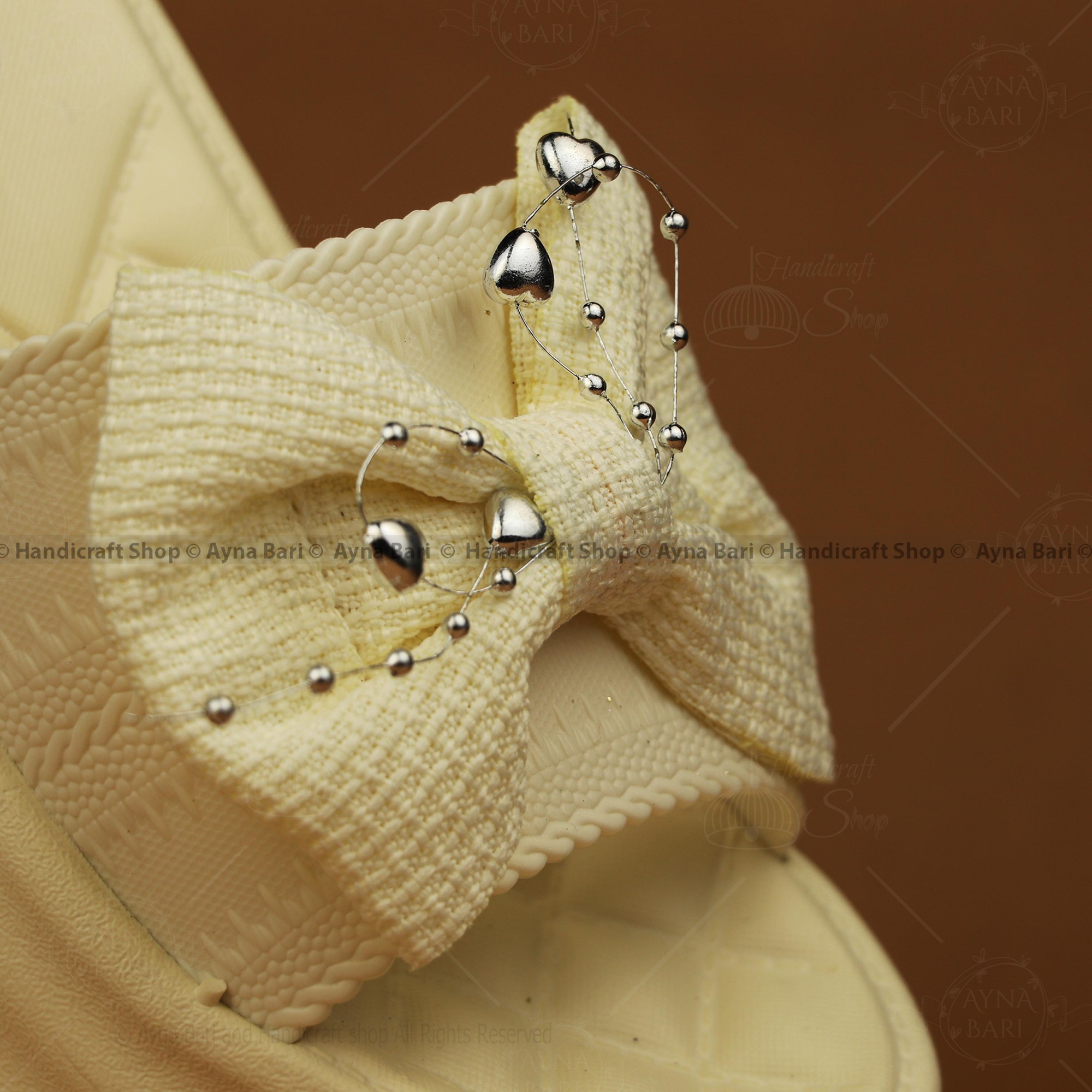 Picture of Flat Heel Women's Sandals - Bow & Chain Design