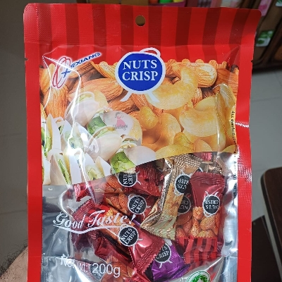 Picture of Nuts and Crisp Mixed Chocolate Bar 200 gm