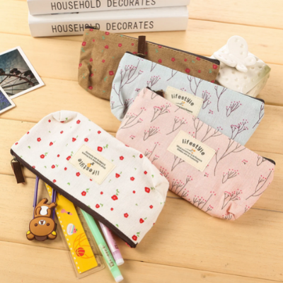 Picture of Korean Style Floral Pencil Bag Fresh Casual Pastoral Style Floral Canvas Student Pencil Bag Square Stationery Bag Pencil Bag