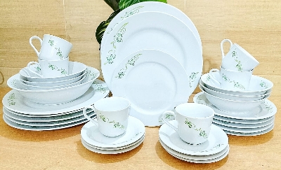 Picture of 32 picec ceramic  dinner set