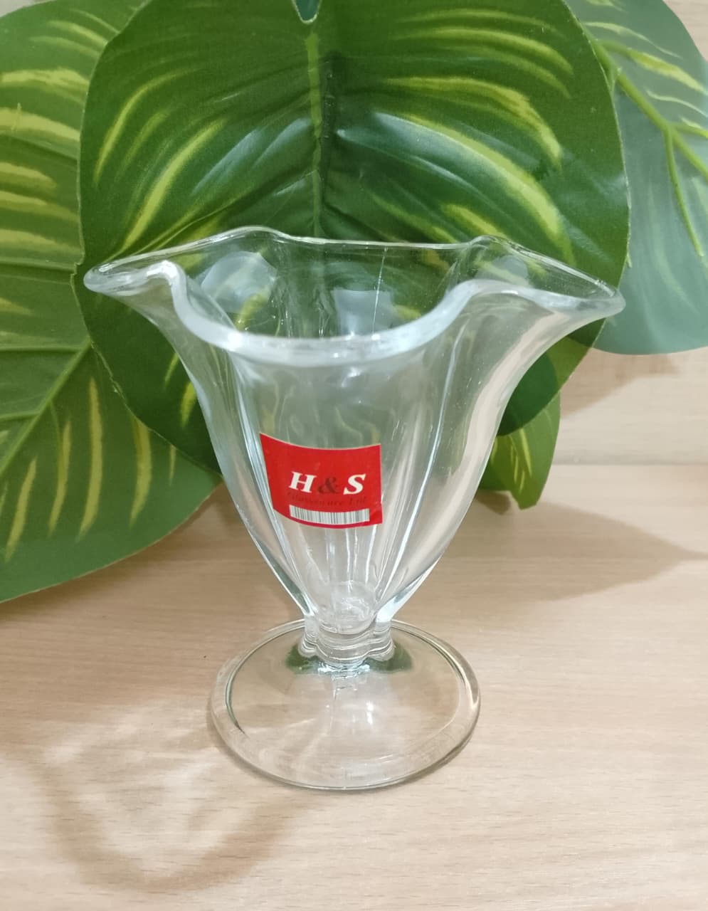 Picture of 4 vintage soda Fountain Ice Cream Parlo \Sundae sherbet parfait dish clear glass H&S