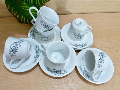 Picture of 27 Pieces white black print  Design Dinner Set