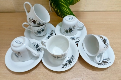Picture of 27 Pieces white black print  Design Dinner Set