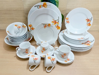 Picture of 32 piece  white orange ceramic dinner set premium quality dinner set